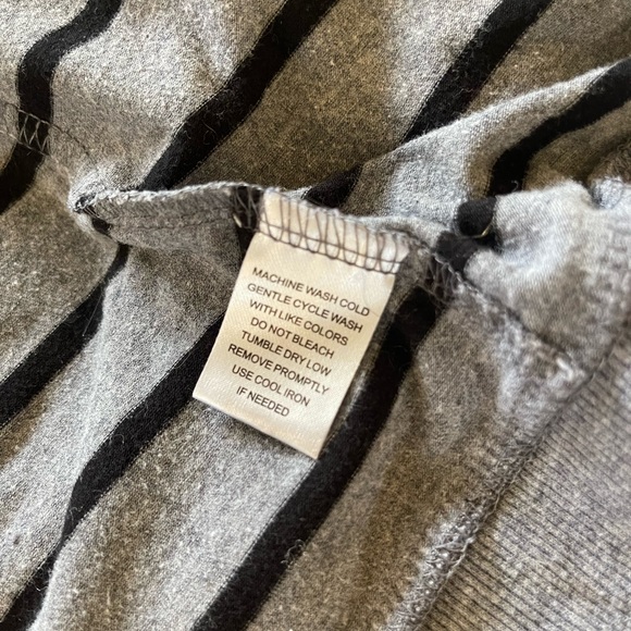 Derek heart button up gray and black striped cardigan - Picture 4 of 4